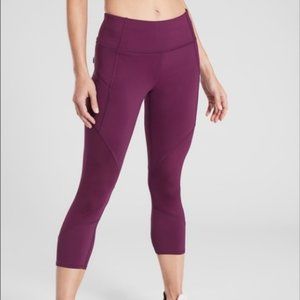 Athleta Mesh Contender Capri (Maroon, Size S)